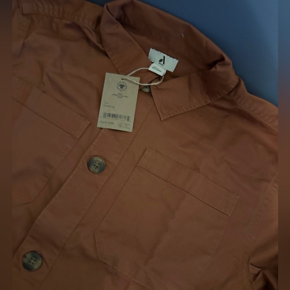 Boys button down dress shirt with 4 pockets - Picture 2 of 4